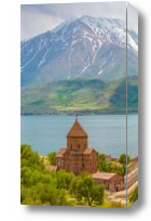 Картина Горы и озеро